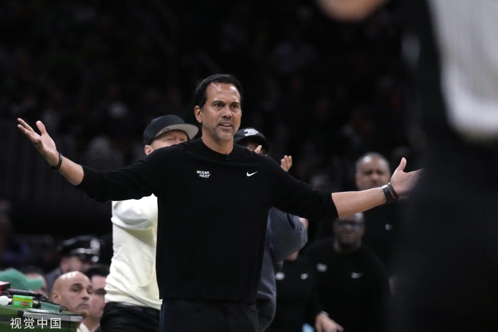 球队为她的 球队为她的