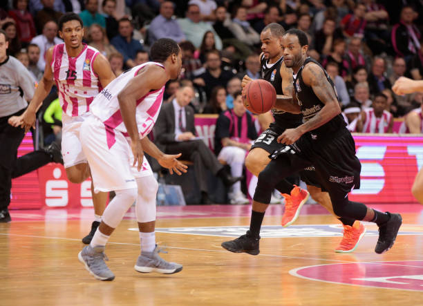 还不是最强湖人！老詹伤愈后三分准星仅33.3% 等他回暖能更强